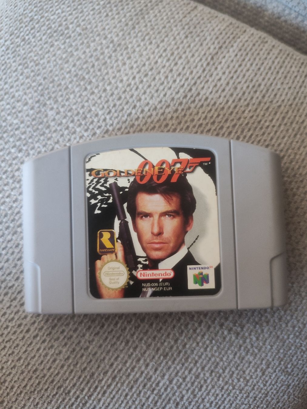 Nintendo Jeux: Goldeneye - Nintendo 64 – D'occasion à Bougy-Villars par Vogue