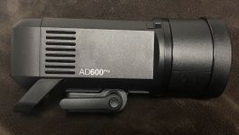 2 GODOX AD600 Pro, Akku-Blitzer, praktisch unbenutzt 