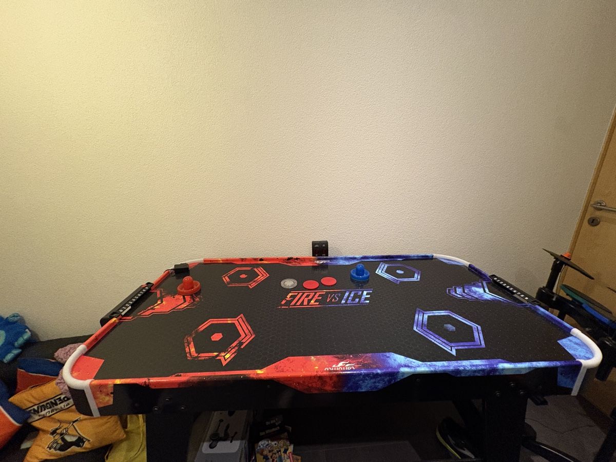 Giocattoli: Carromco Air Hockey Tisch – Usato da Baltschieder venduto da tigersword