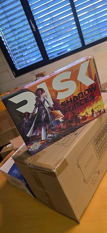 Spiele: Hasbro Gaming Risk Shadow Forces – Neu und originalverpackt aus Arbon von Secretpacks-SchLau 1