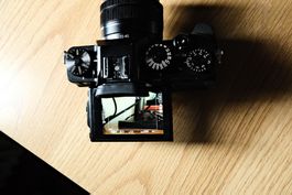 Fujifilm X-T3 + XC 15-45mm + Hand Grip + Charger 