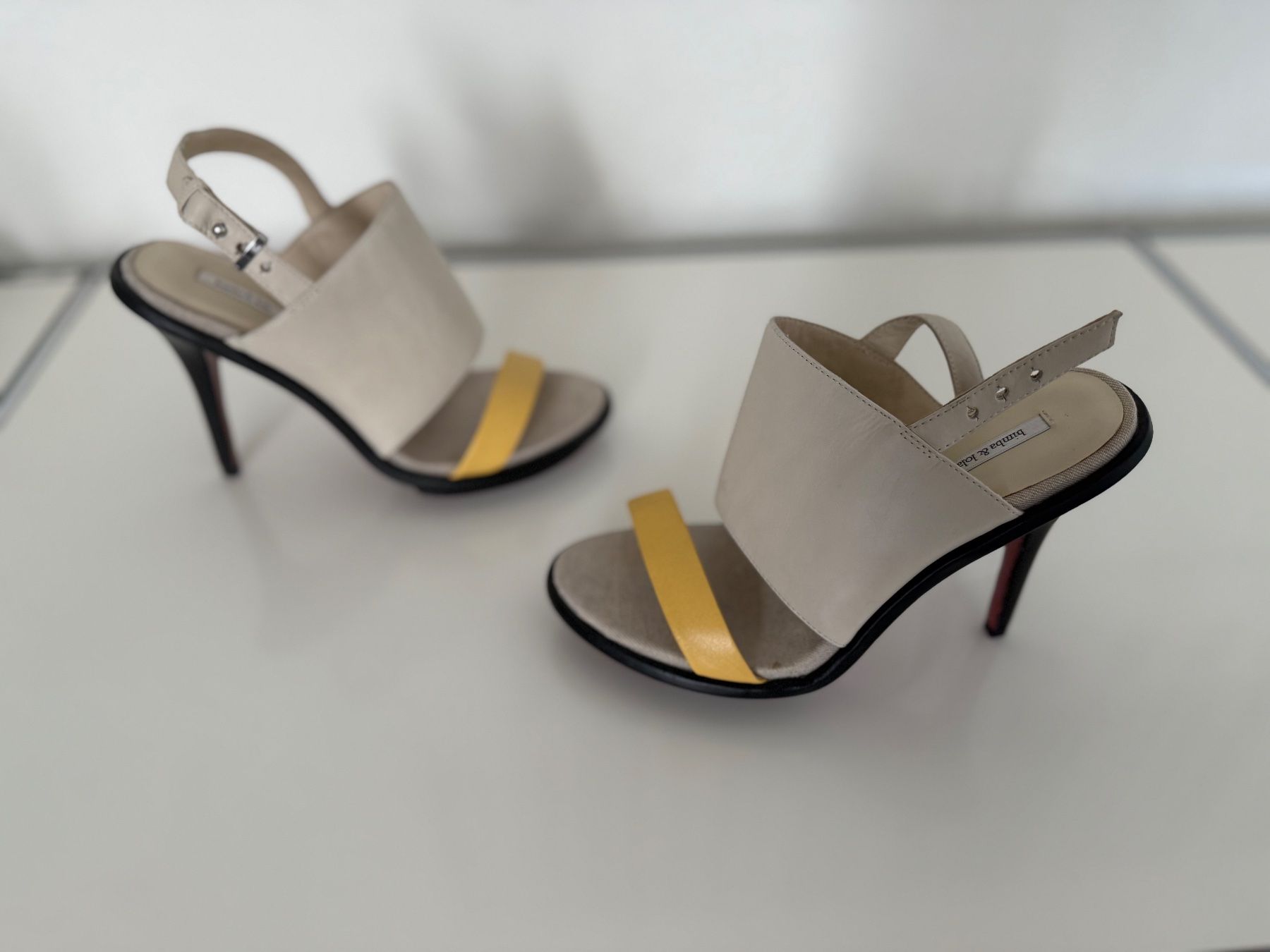 Scarpe da donna: Bimba y Lola Sandale – Usato da Richterswil venduto da CarlotaMaria 1