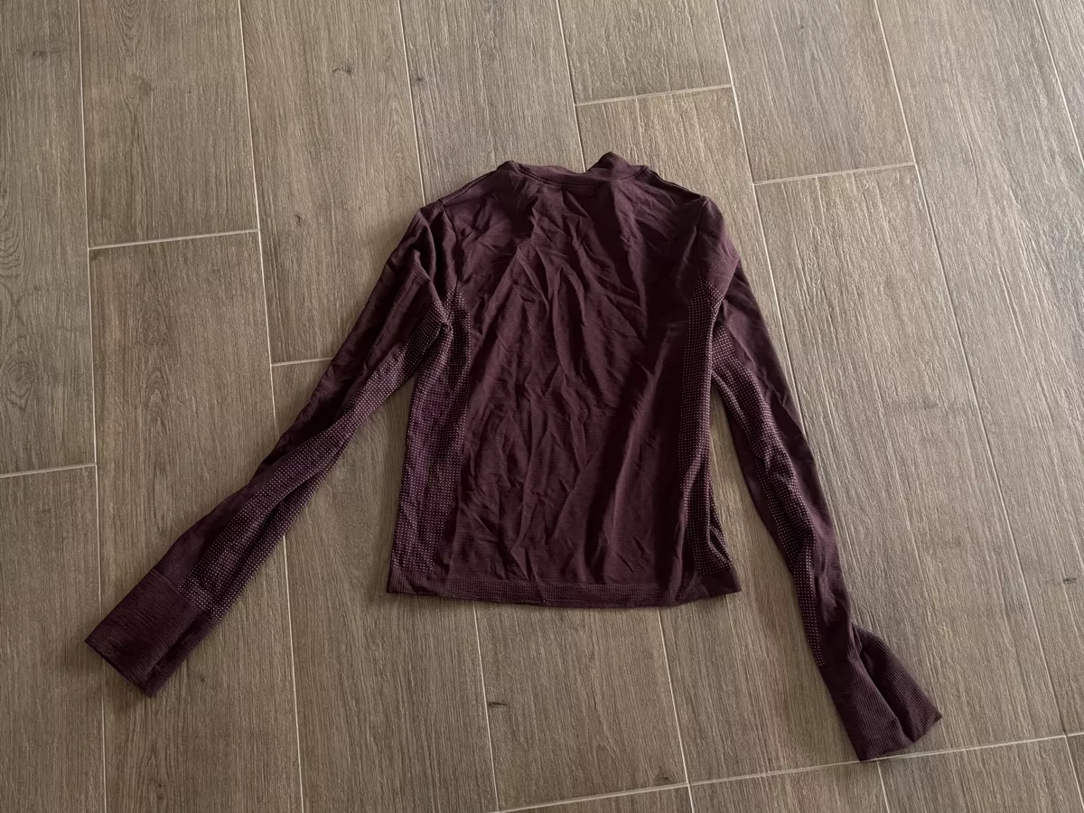 Nike Tops: nike top  – Gebraucht aus Zürich von Bellinka23