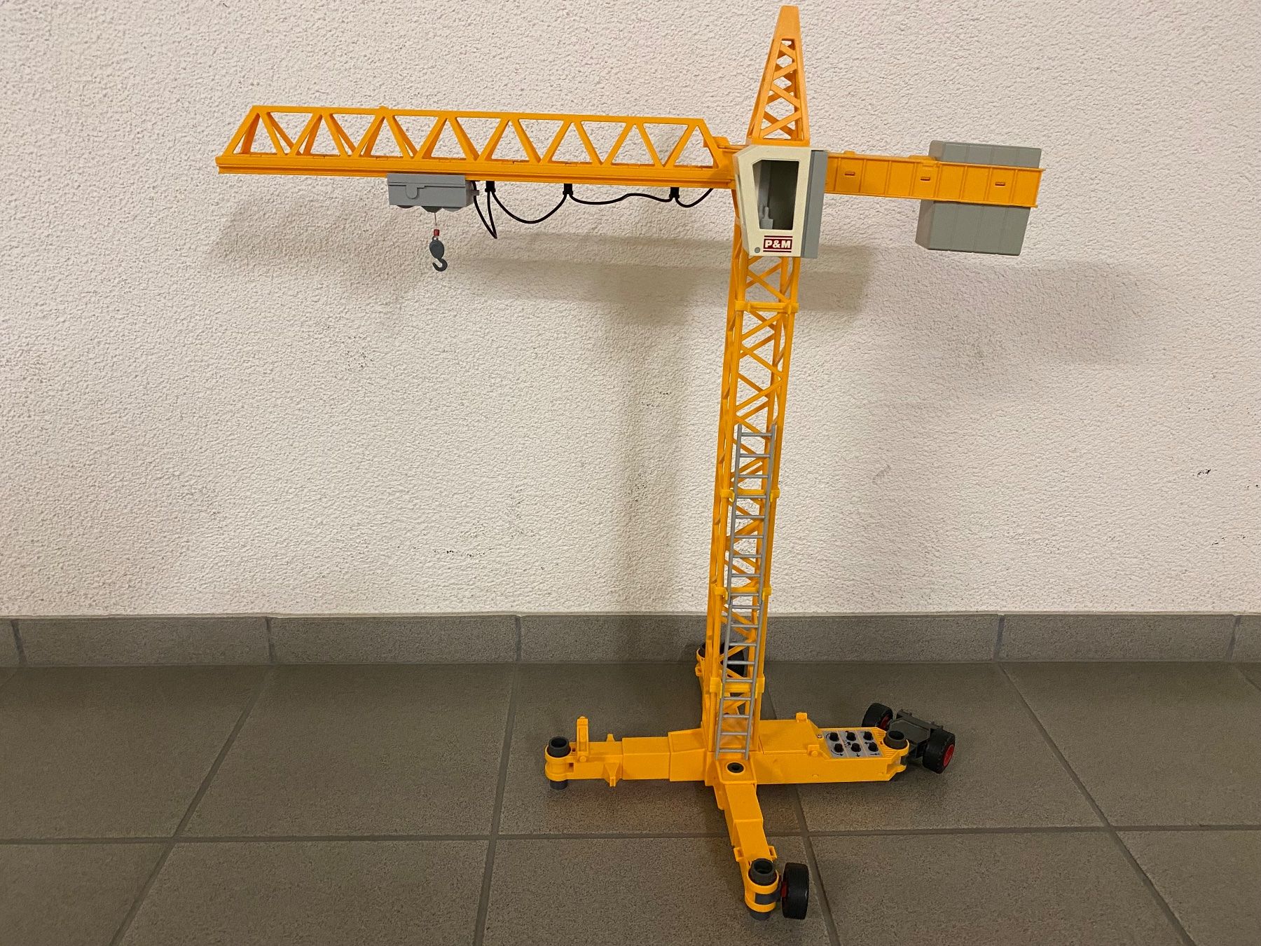 Kräne: Modellkran gelb – Gebraucht aus Eschlikon TG von RamonaSt