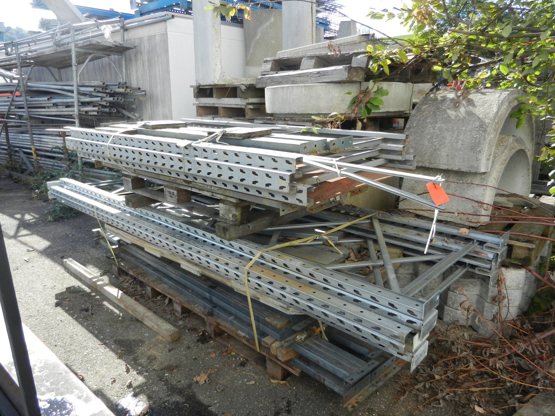 Scaffali: Paletten Regal, Gestell 2 Stk. – Usato da Roggliswil venduto da LumagAG