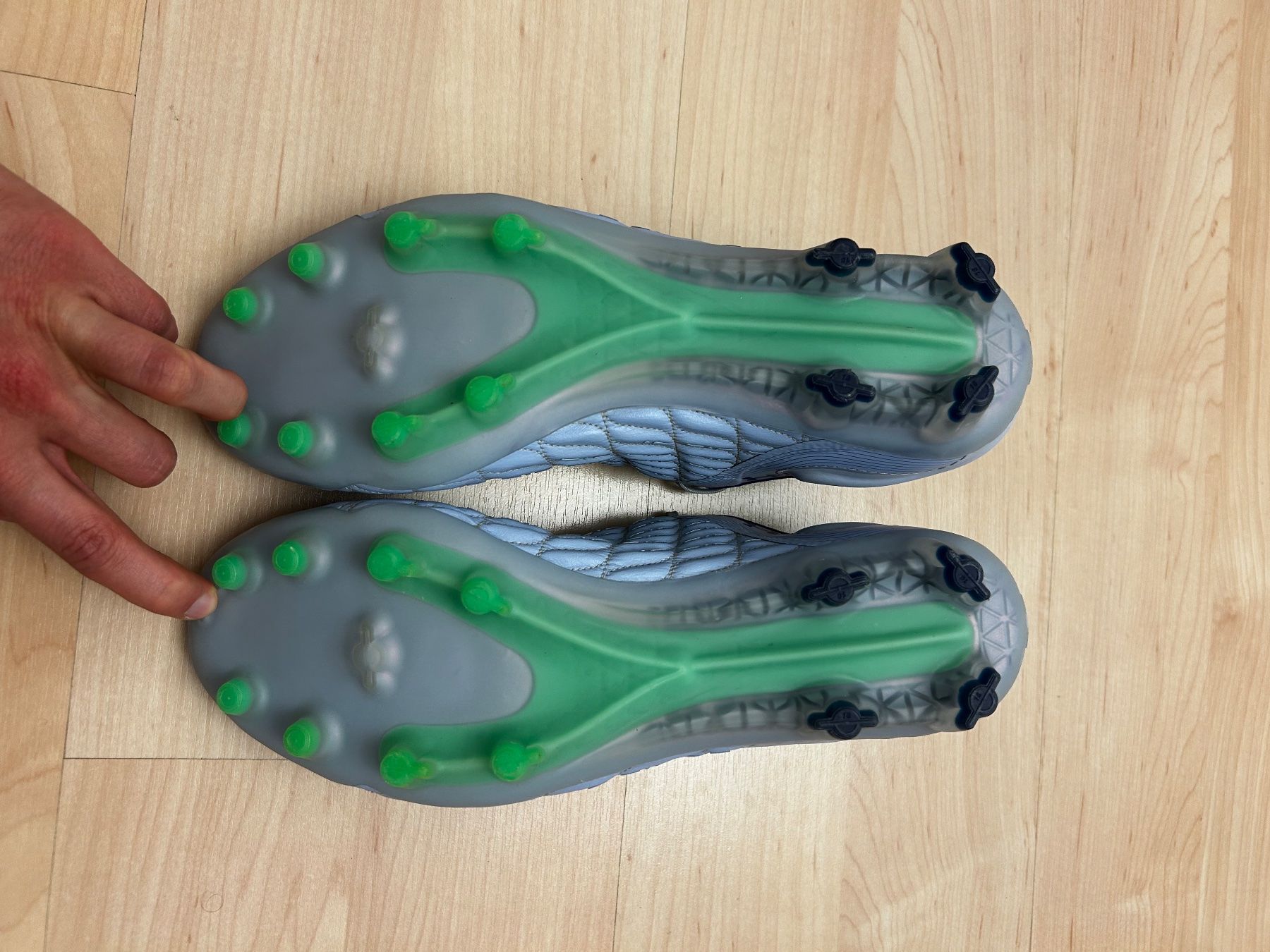 Under Armour Scarpe da uomo: Under Armour Fußballschuhe – Usato da Wald ZH venduto da Val_21 5