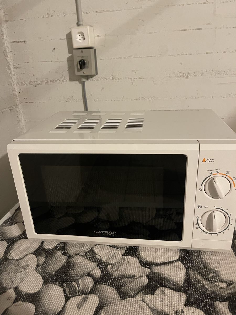 Appareils de cuisine: Mikrowelle SATRAP  – D'occasion à Horgen par Ed0