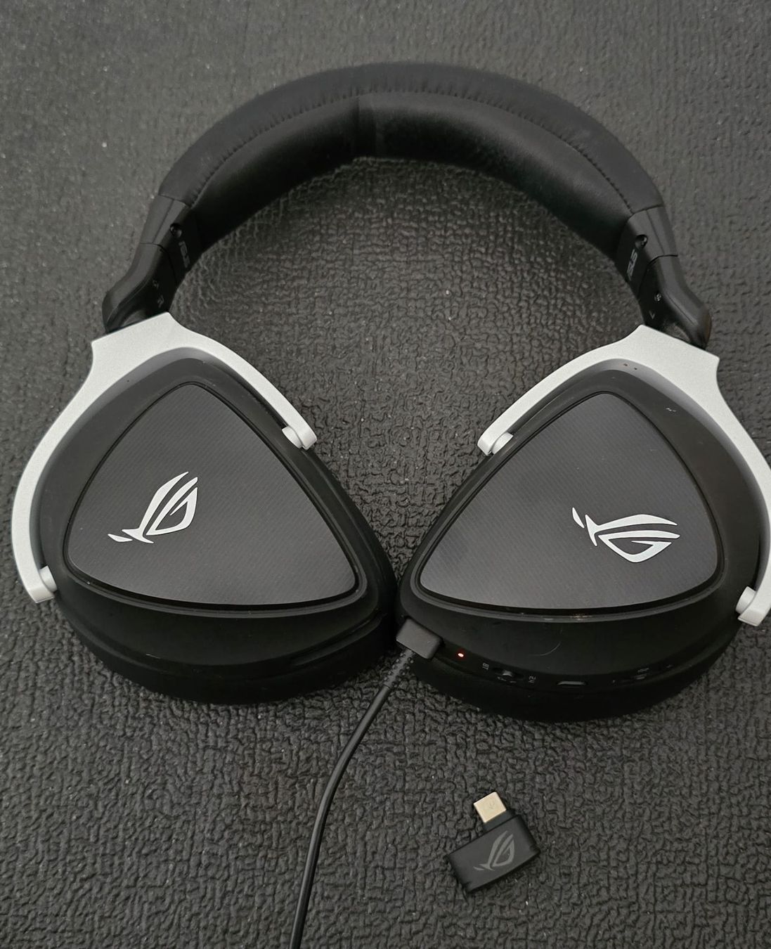 Asus Cuffie: ASUS ROG Delta S Wireless Gaming – Usato da Urtenen-Schönbühl venduto da vok_qw7w 6