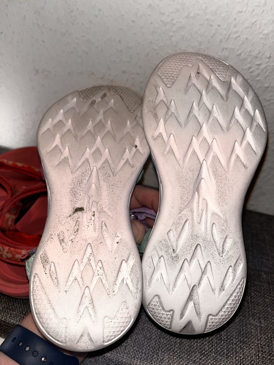 Teva Scarpe per ragazze: Teva/skecher sandals, Size EU32 used – Usato da Genève venduto da dmt_y25y 6