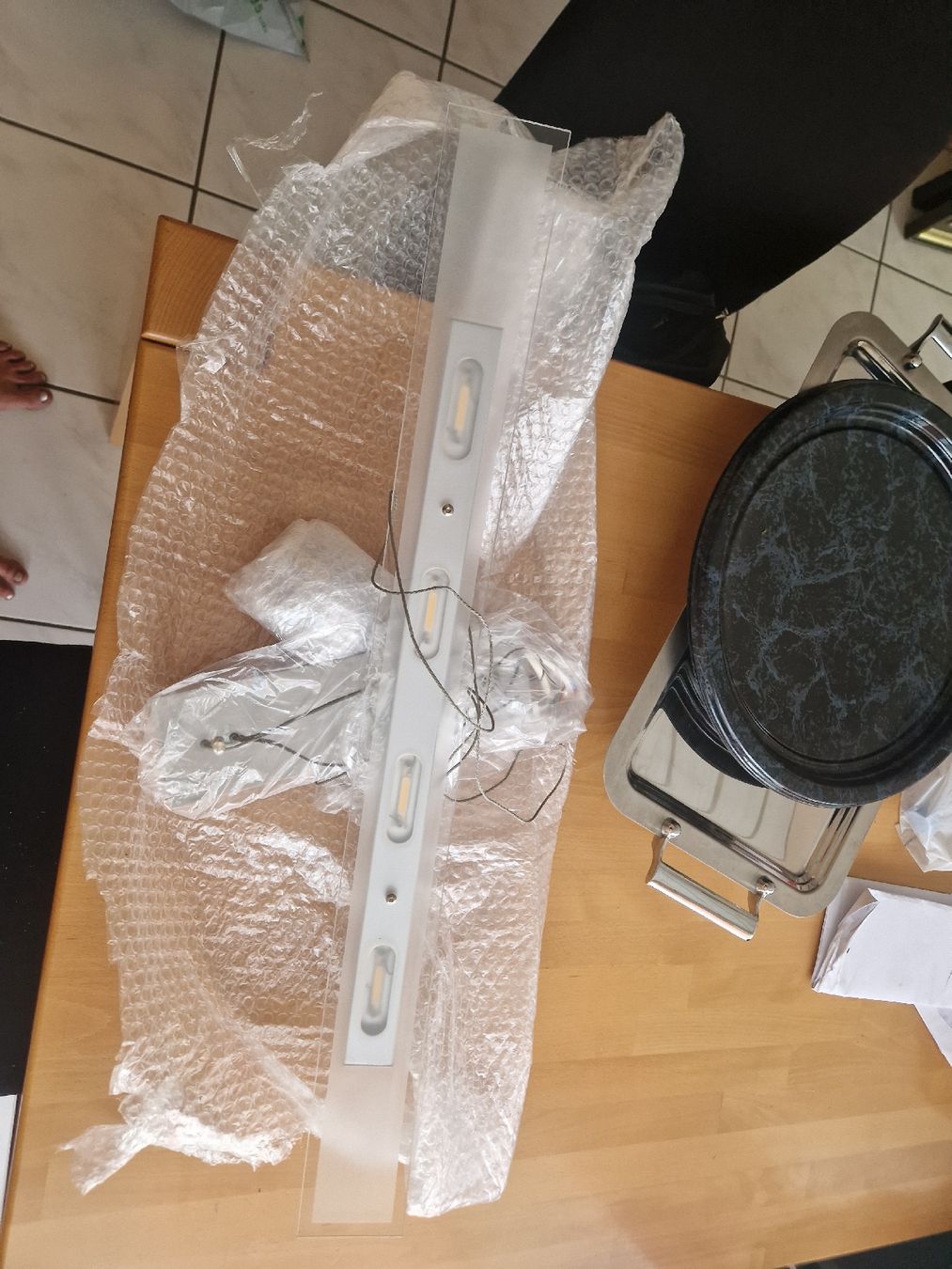 Lampade: Esstischlampe Neu – Nuovo e nell'imballaggio originale da Unterseen venduto da beE-Scooter