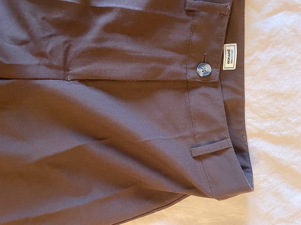 Pantaloni: Pantalon élégant marron – Usato da Fribourg venduto da lma_kc6k 1
