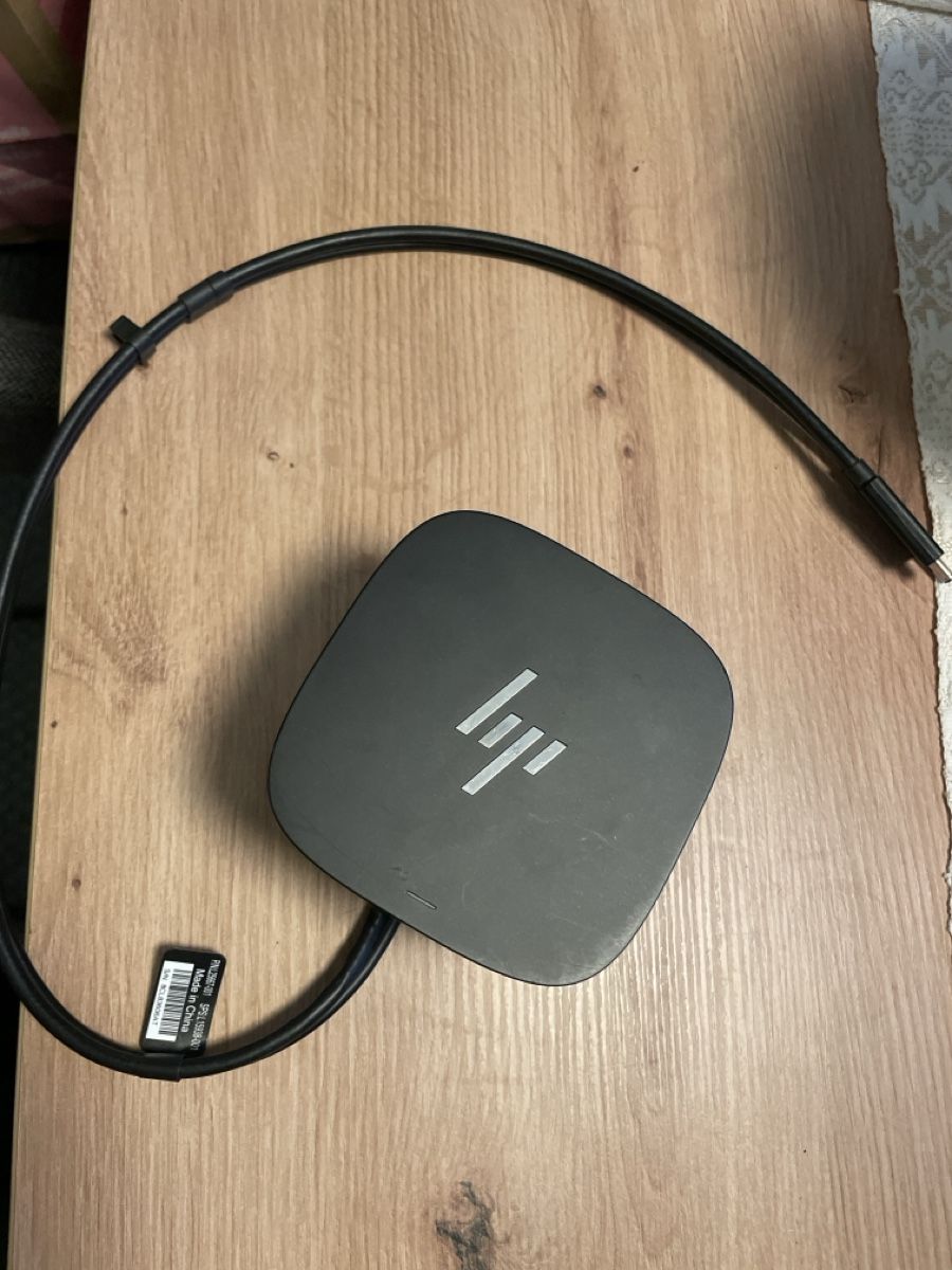 Docking station: HP Thunderbolt Dock G2 Combo Cable Dockingstation – D'occasion à Zürich par AnjaStauffer