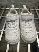 Nike Kinderschuh sneakers Grösse 22 weiss 
