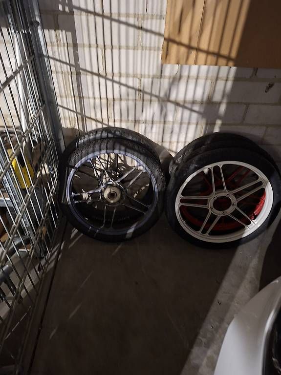 Ciclomotori: Puch maxi/ sachs 502 teile ect – Usato da Therwil venduto da zorraisabelle 2
