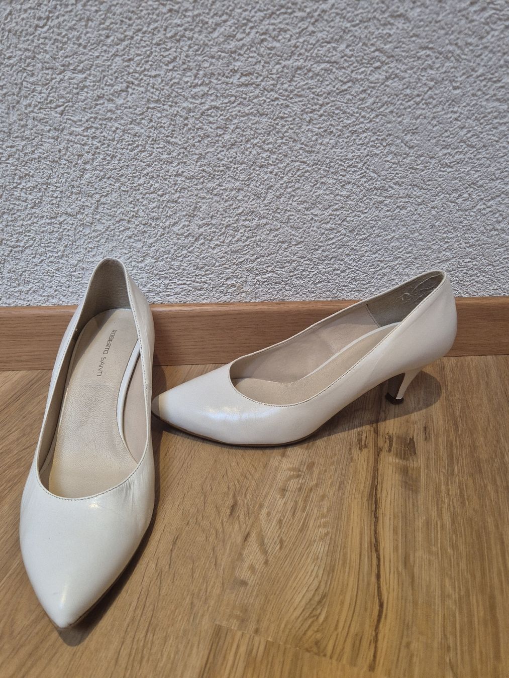 Roberto Santi Scarpe da donna: Roberto Santi Pumps weiss Gr 38 – Usato da St. Gallen venduto da ali_tms5