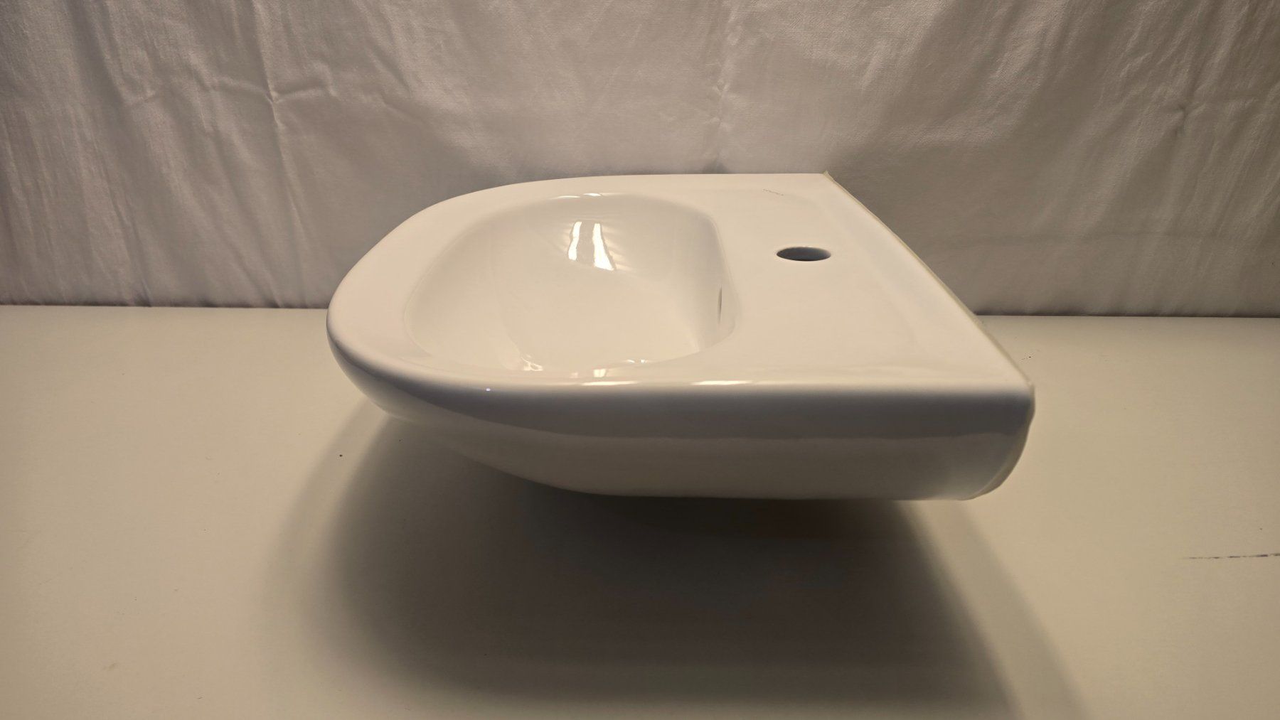 Lavabi & lavandini: Lavabo weiss mit Ablagefläche von Laufen – Nuovo (secondo la descrizione) da Zürich venduto da Bobesfee 4