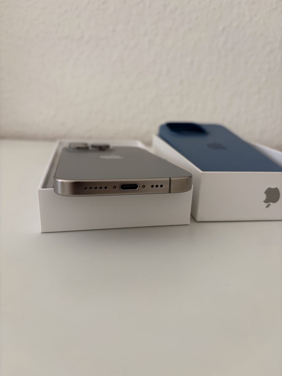 Apple Telefoni cellulari / Smartphones: iPhone 15 Pro (128GB titanium, outstanding condition) – Usato da Genève venduto da kas_6hfm 3