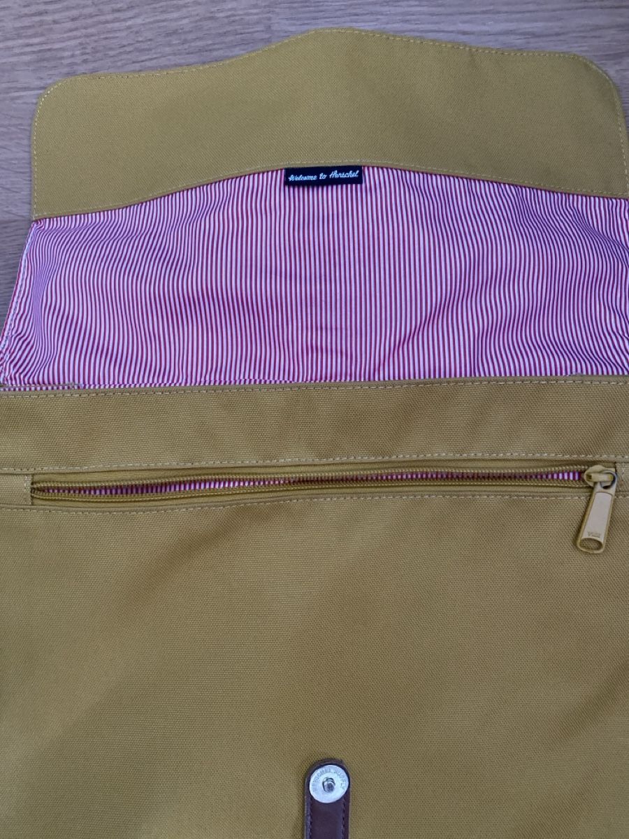 Herschel Rucksäcke: Sac à dos 🎒  – Gebraucht aus Villeret von Laloer22 2