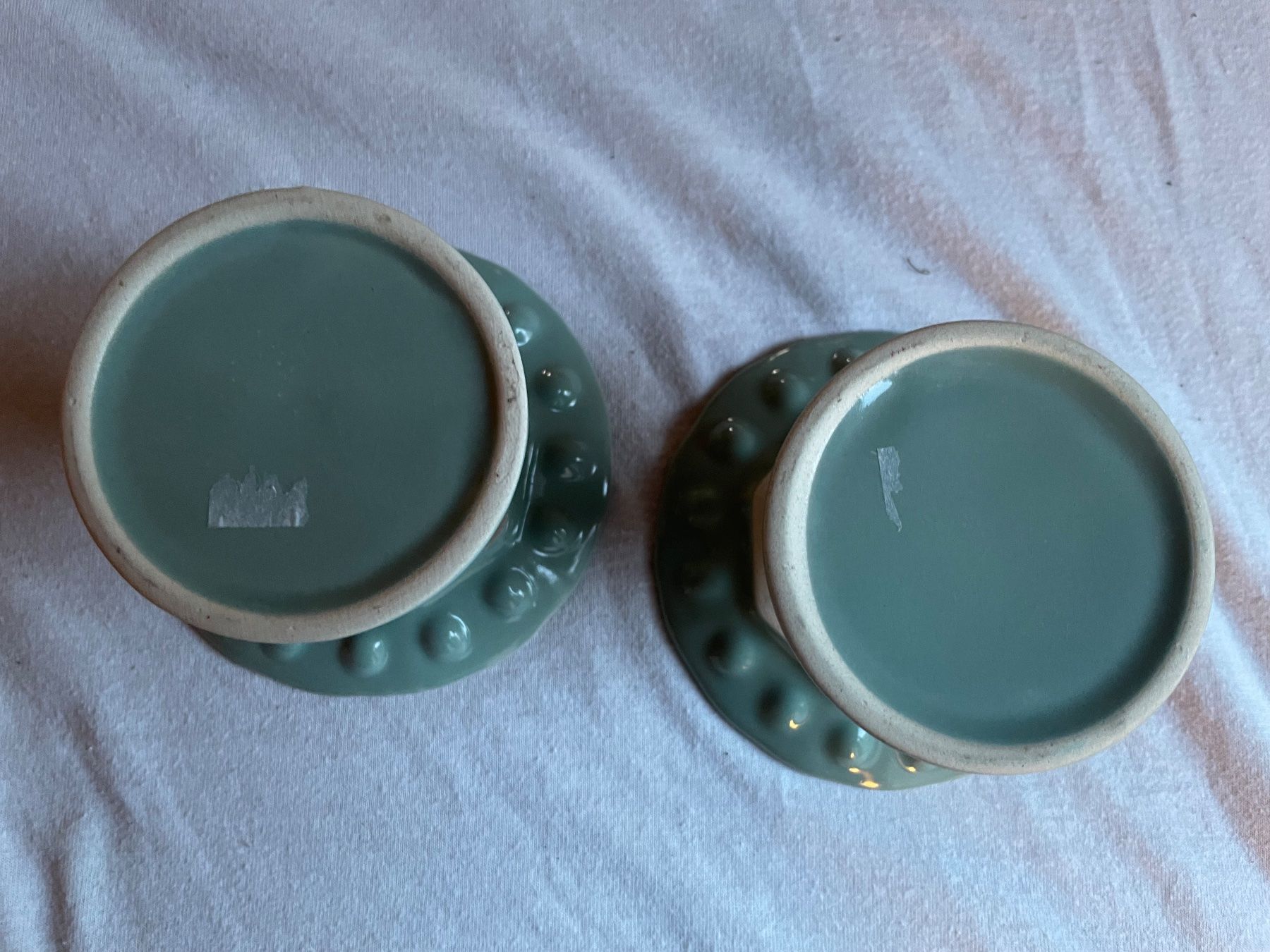 Tutte le decorazioni: 3 Mini-Tortenständer, 1 x weiss, 2 x eukalyptus farbig – Usato da Cham venduto da 2eye 2