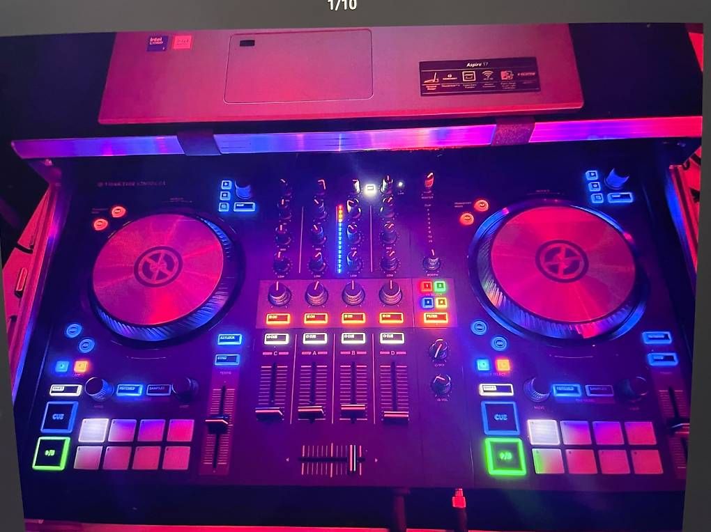 Console di mixaggio: DJ Controller Traktor S3 mit Original Case und Software – Usato da Stäfa venduto da tinomusic 3