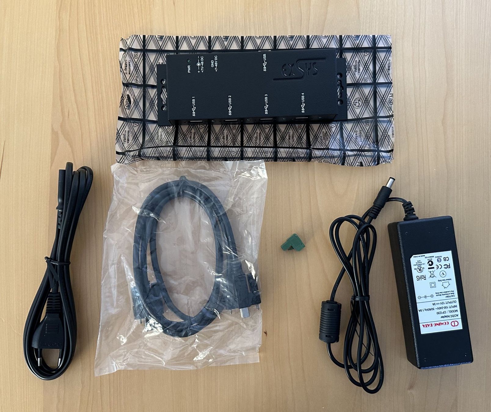 Hubs & Switches: Exsys EX-1183HMVS / USB-HUB – Neuf avec emballage d'origine à Dielsdorf par Empowered 2