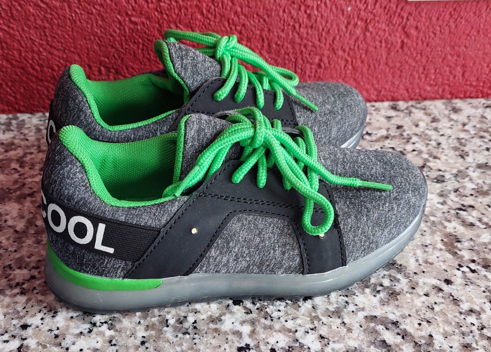 Scarpe per ragazzi: Sneaker Neu #30 #blinklichter – Nuovo (secondo la descrizione) da Stettlen venduto da Dolores1987