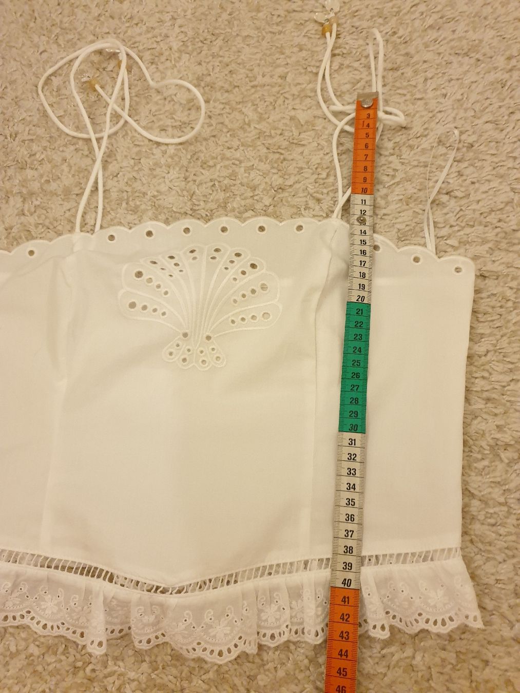 H&M Chemisiers: Top neuf blanc brodé, S, coton  – Neuf avec emballage d'origine à Neuchâtel par Verenas12 3