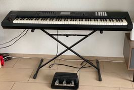 E-Piano Roland FA-08 Music Workstation