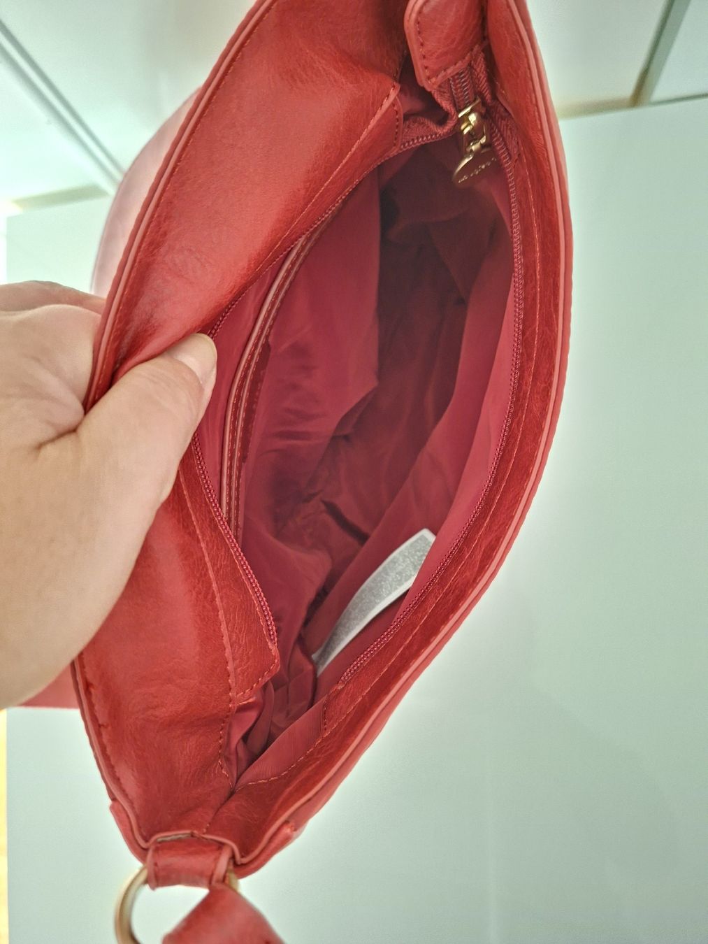 Desigual Zaini: Desigual sac à dos rouge brodé – Nuovo (secondo la descrizione) da Lutry venduto da Sim_Sta 7