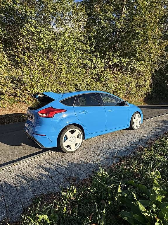 Automobili: Ford Focus RS – Usato da Triesen venduto da MKFL111 1
