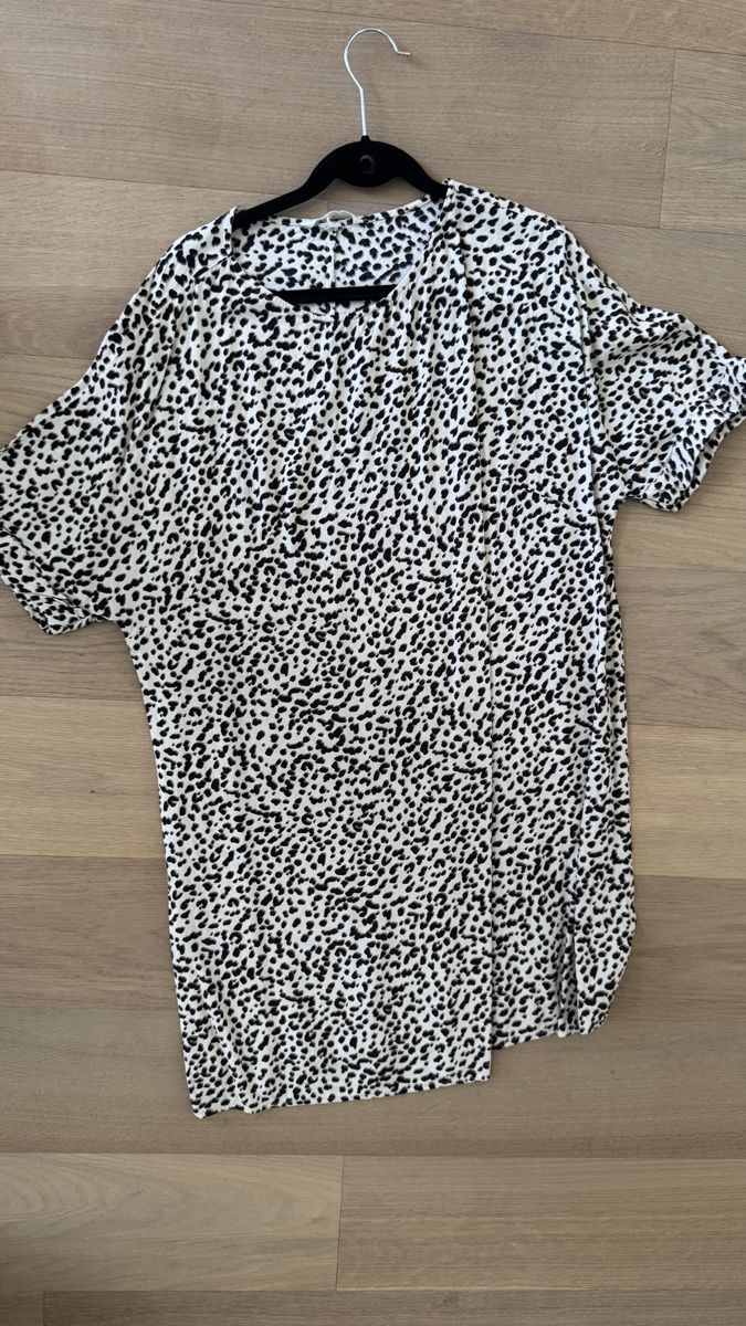 T-shirt: Schickes Sommer T-Shirt mit Muster, Grösse M – Usato da Steinhausen venduto da inmumi