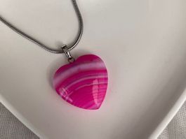Gros pendentif coeur en agate rose