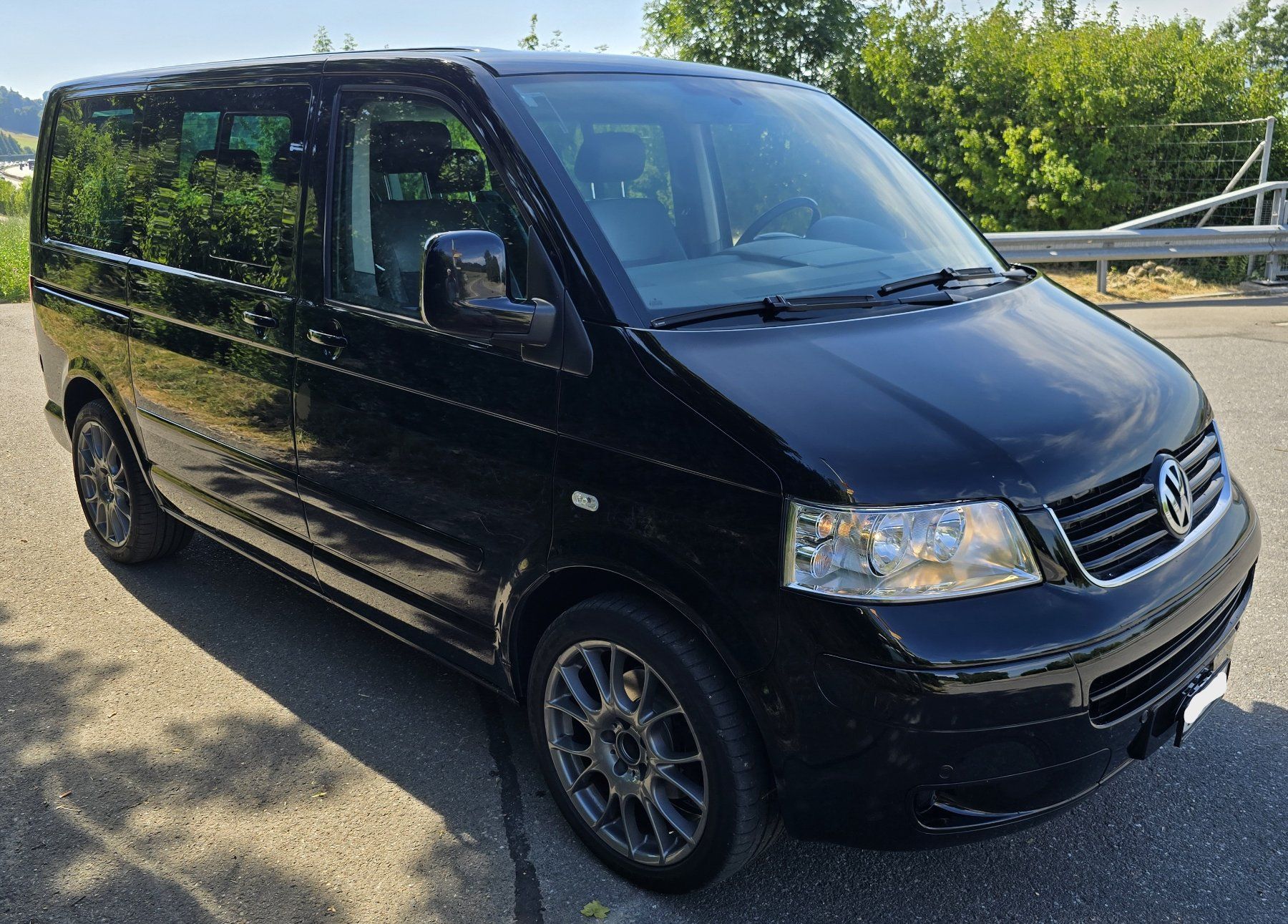 VW Autos: VW T5 Multivan - 4Motion – Gebraucht aus Pfäffikon SZ von kuz05 2