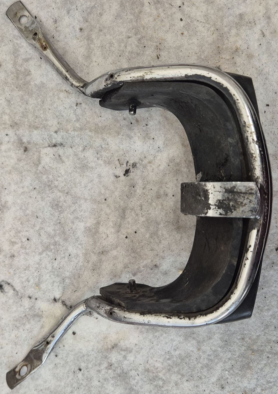 Harley-Davidson Tutti i ricambio per moto: Original harley bumper hinten shovelhead – Usato da Balgach venduto da andreas4321