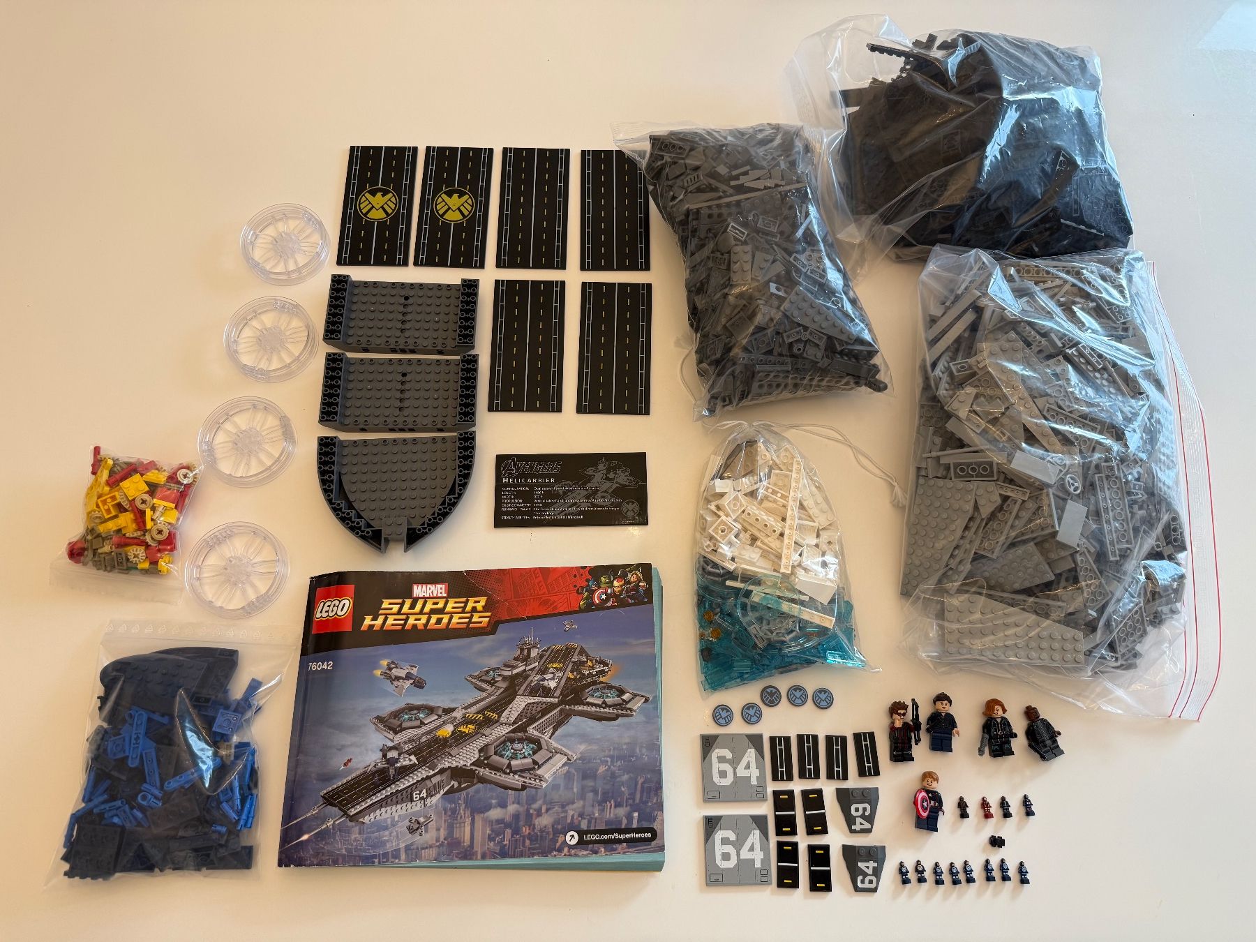Lego Jeux de construction: Lego Super Heroes 76042 Marvel Avengers Helicarrier – D'occasion à Burgdorf par Pistar 1
