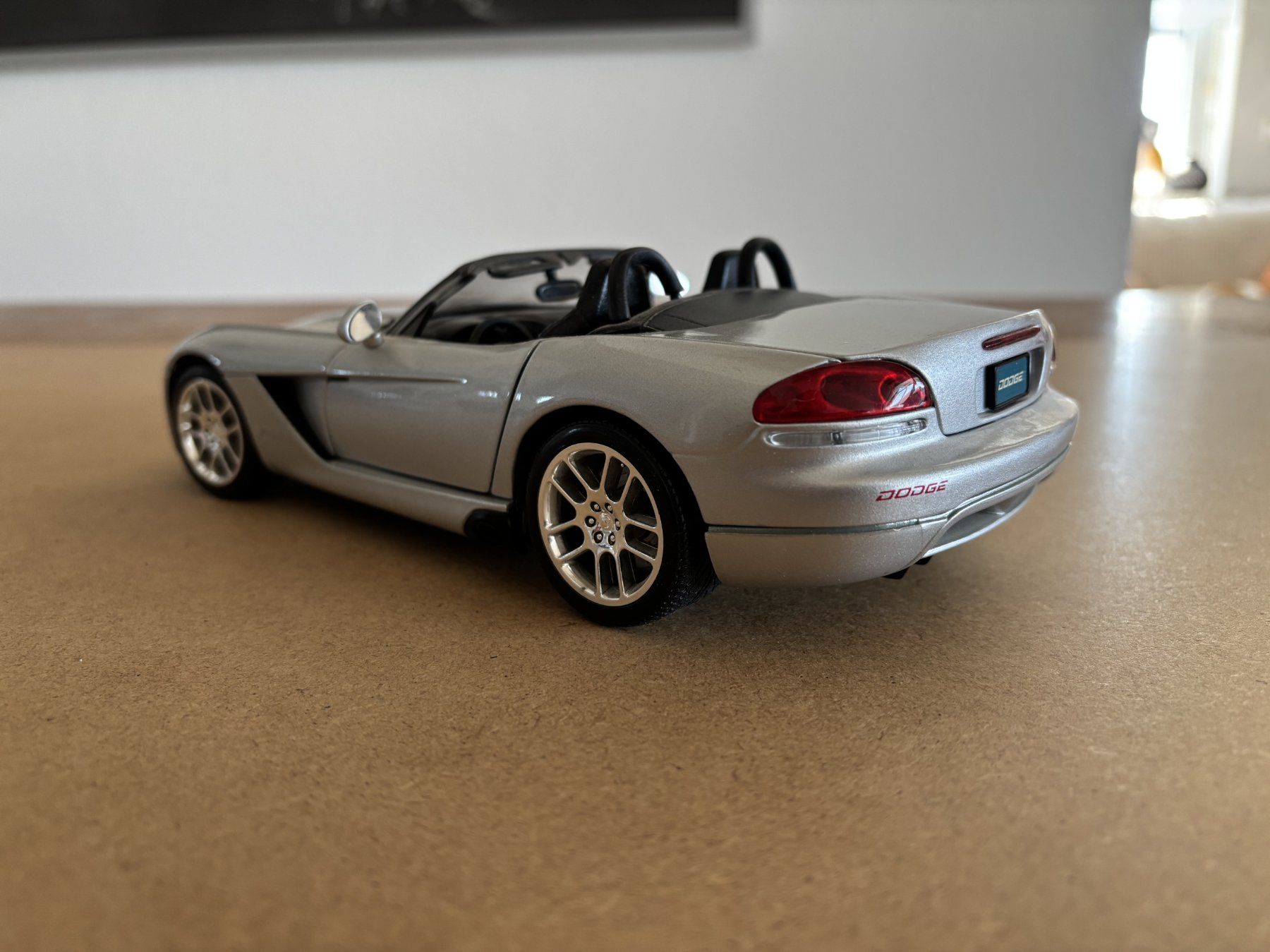 Maisto Modellini d'auto: DODGE VIPER 2002 SRT - SILVER 1:18 – Usato da Rickenbach SO venduto da steinerhome 1