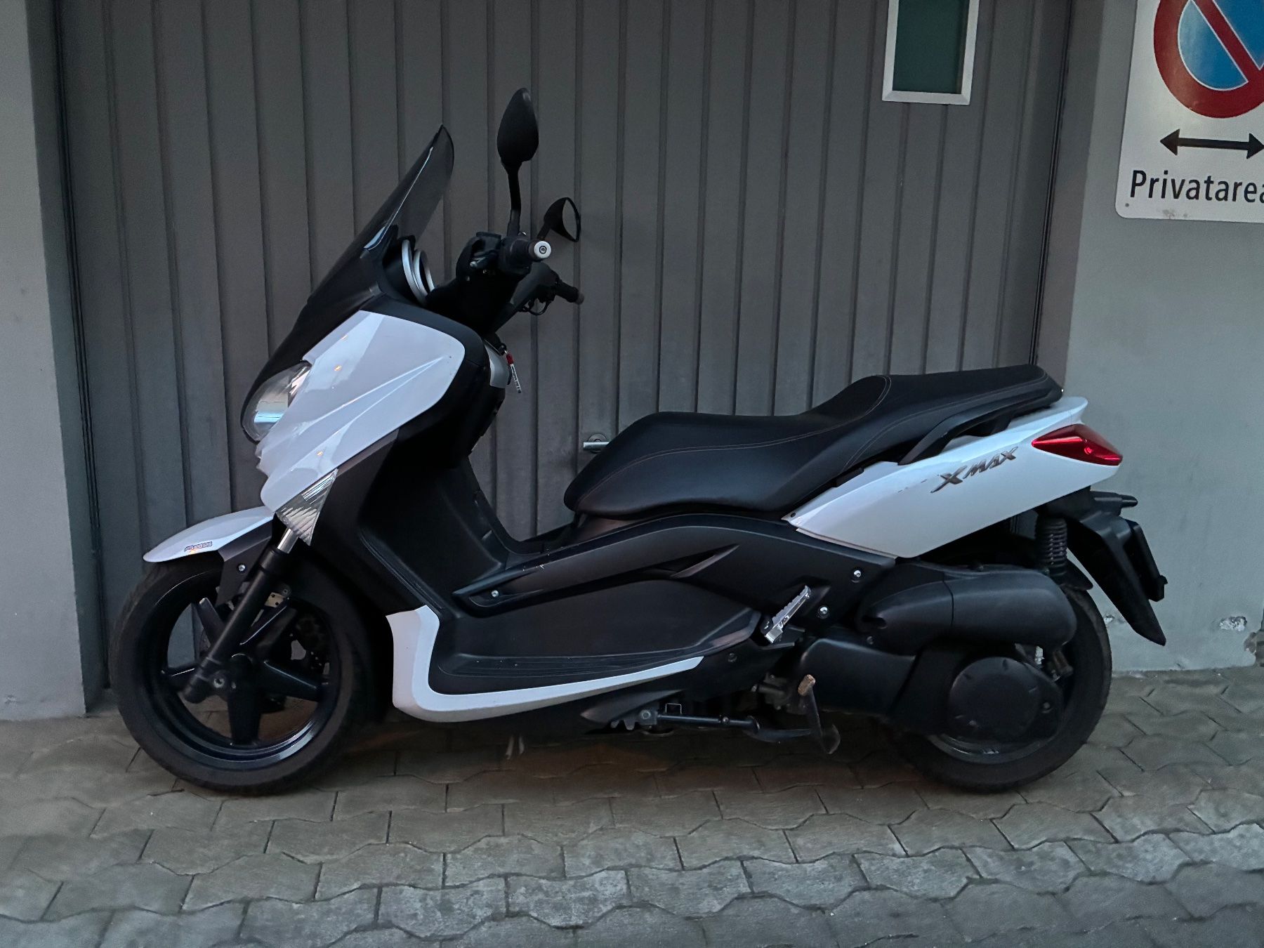 Yamaha Scooter: Yamaha 250 X max – Usato da St. Gallen venduto da MarkoBoss 2