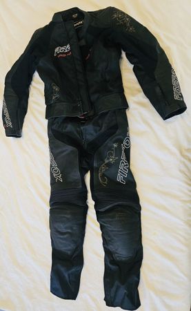 Super schöne, wenig getragene Damen-Motorradkombi (Firefox)