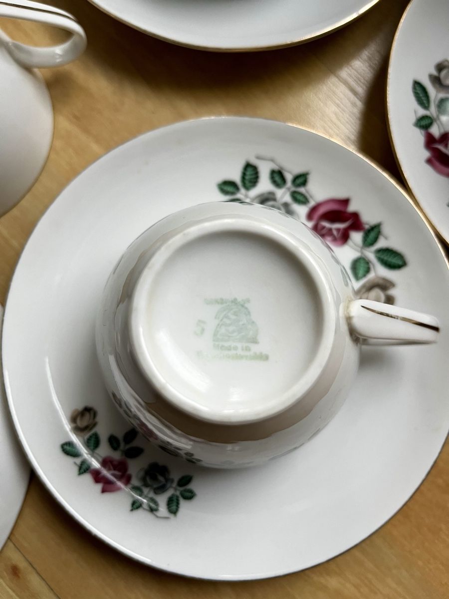 Set di piatti: Vintage-Teeservice mit Blumenmotiv – Usato da Zürich venduto da BBET2025 4