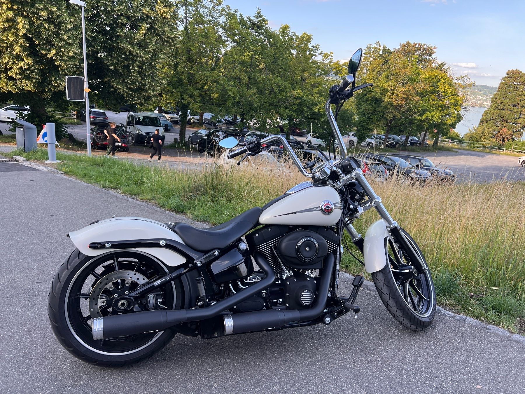 Harley-Davidson Chopper: Harley Davidson FXSB Breakout 103 - Ab MFK/Service - CUSTOM – Usato da Horgen venduto da LakeSideZH 1
