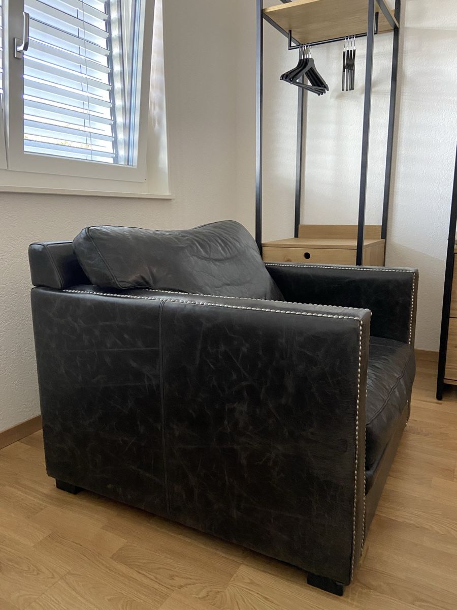 Maisons du monde Poltrone: Black Leather Dandy Armchair – Usato da Lutry venduto da jul_j2lg 3