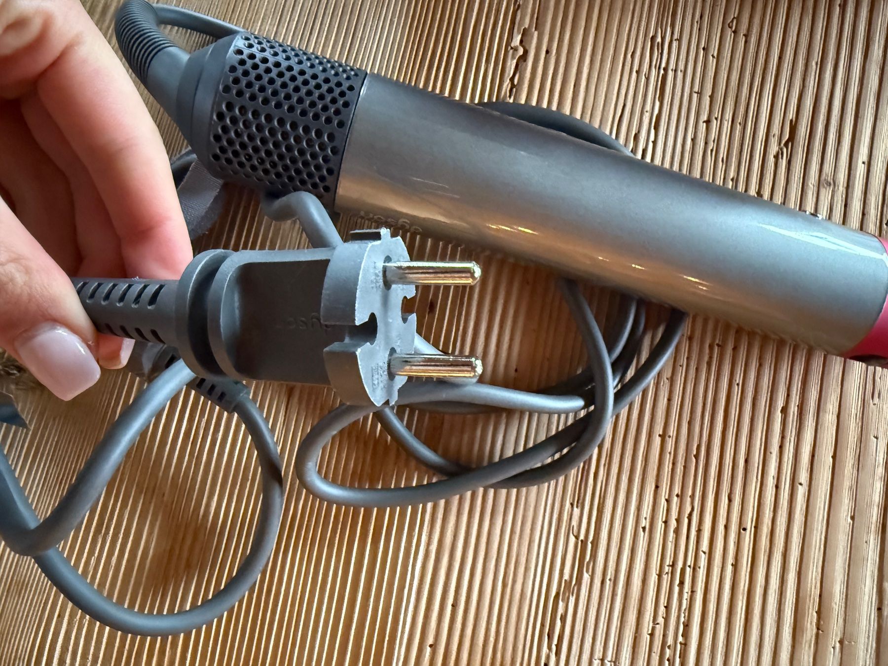 Dyson Asciugacapelli: Dyson Airwrap – Usato da Herrliberg venduto da ang_7h5l 3