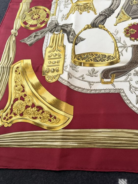 Foulard Femme Vintage En Cachemire 71x71 Cm - Occasion Avec Petite Imperfection