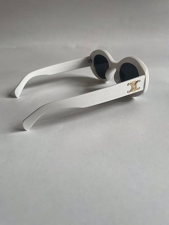 Lunettes & Verres: Sonnenbrille weiss – Neuf (Voir description) à Basel par helger 1