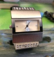 Vintage Metall-Armband-Uhr Bylpar