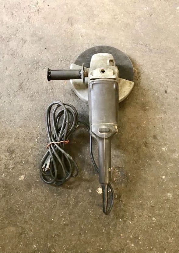 Tutte le macchine: Grosse Winkel-Schleifmaschine – Usato da Spreitenbach venduto da Jessy8 1