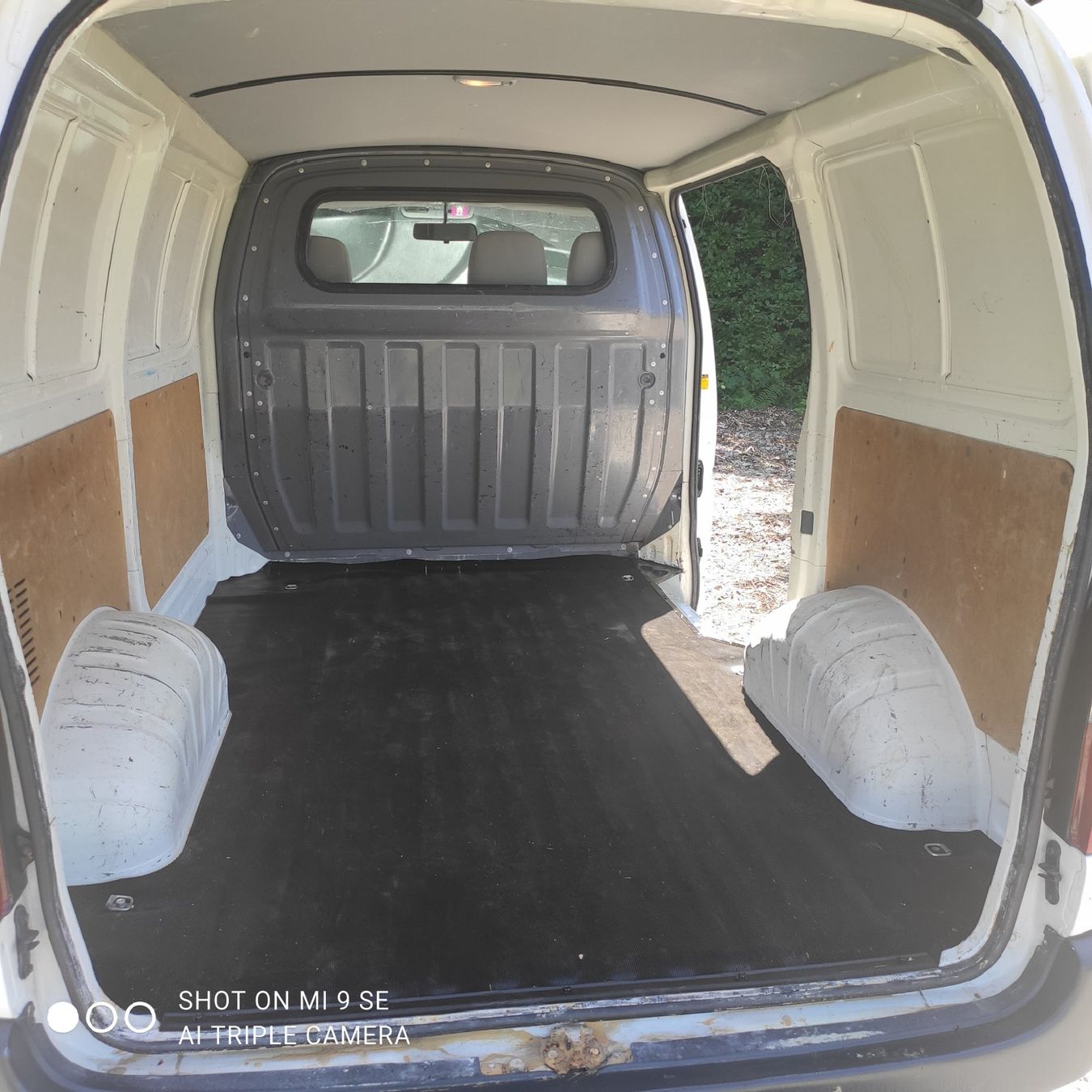 Toyota Veicoli commerciali: Toyota Hiace 2.5 D-4D Wird frisch geprüft. – Usato da Jona venduto da learco65 9