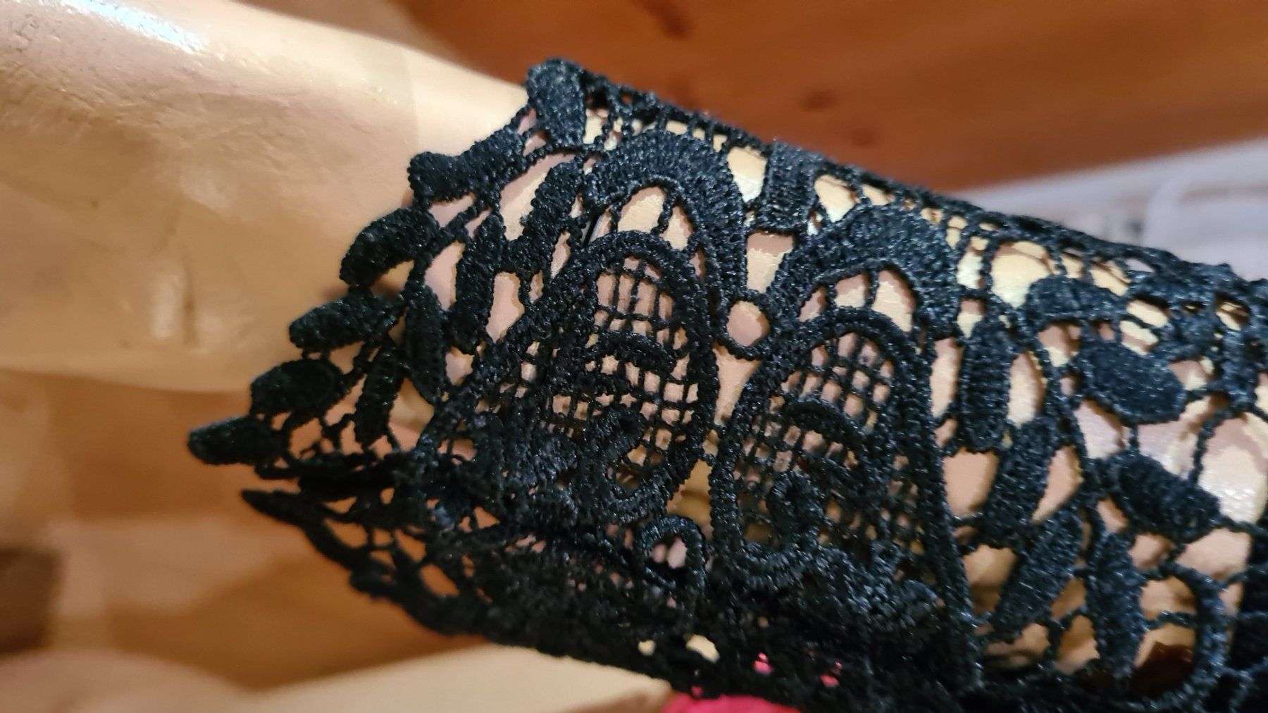 Maglioni & Felpe: Mega cooles Pulli gr.m schwarz – Usato da Ferden venduto da jemyce 1