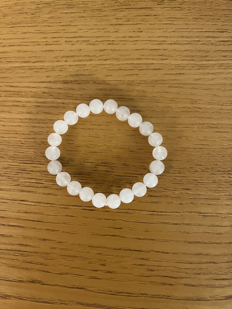 Bracelets: Armband Stein weiss – D'occasion à Zürich par sop_xbd7