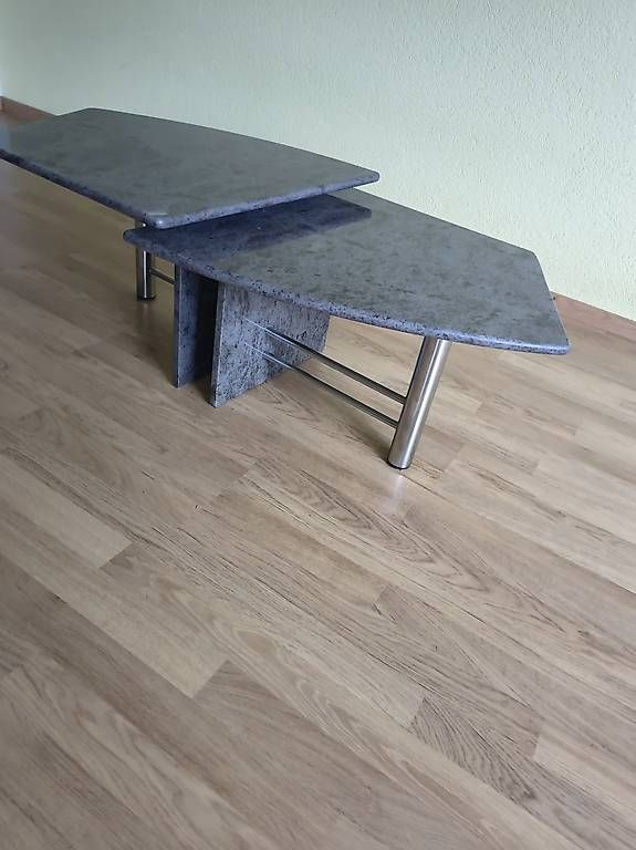 Tables: kleiner Tisch – D'occasion à Mümliswil par wue_v7ky